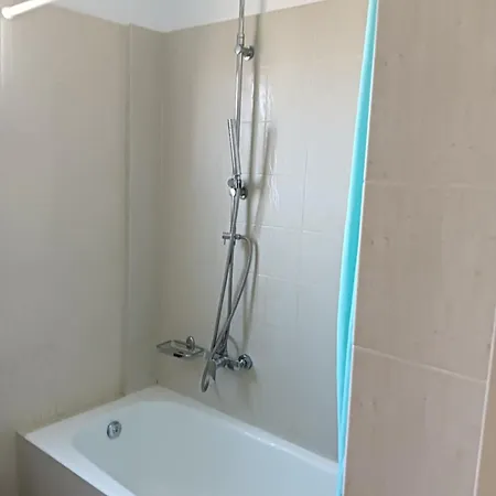 아파트 Modern Flat In *